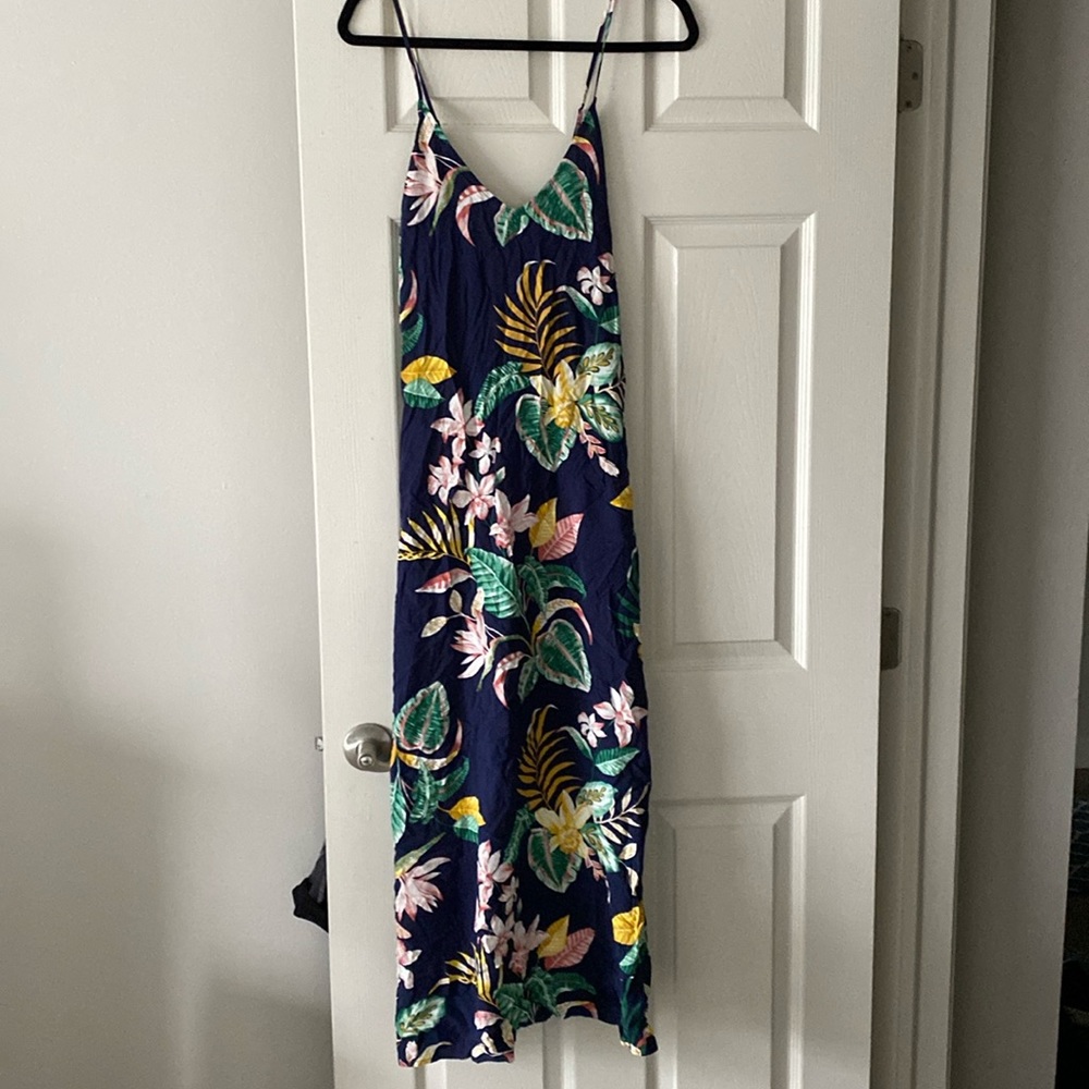 Old navy floral print maxi dress